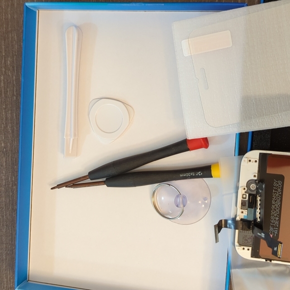 LSD screen replacement kit for iphone - Picture 2 of 6